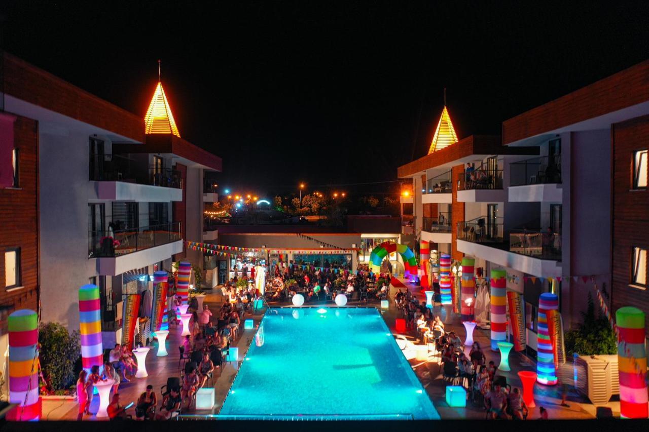 Side Amour Hotel מראה חיצוני תמונה